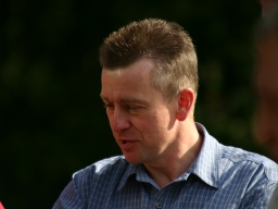 en05